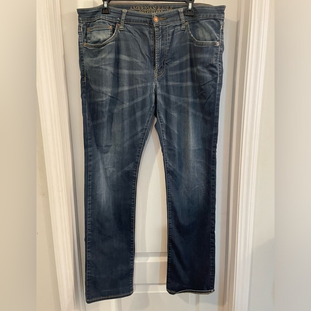 American Eagle Men’s jeans